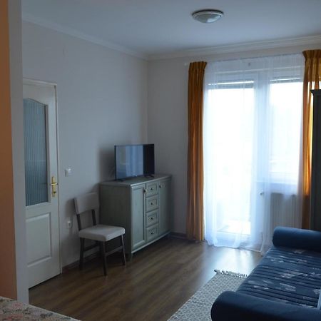 Gabi Apartman Hajdúszoboszló Buitenkant foto