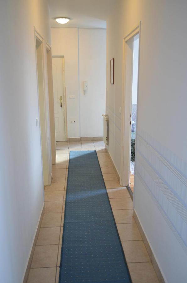 Gabi Apartman Hajdúszoboszló Buitenkant foto